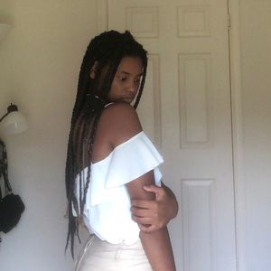 Meet your Posher, Alisha